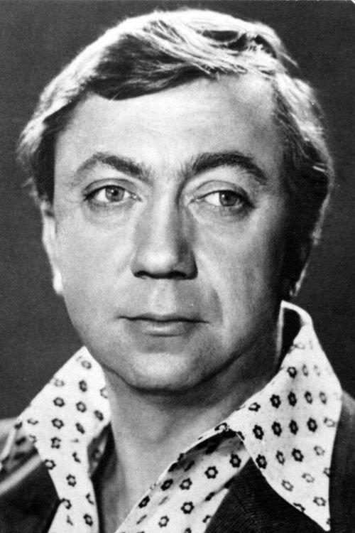 Роман Ткачук as Mastino in Cipollino