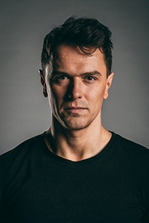 Jakub Kwaśniewicz as Arthur in Desire - Hope