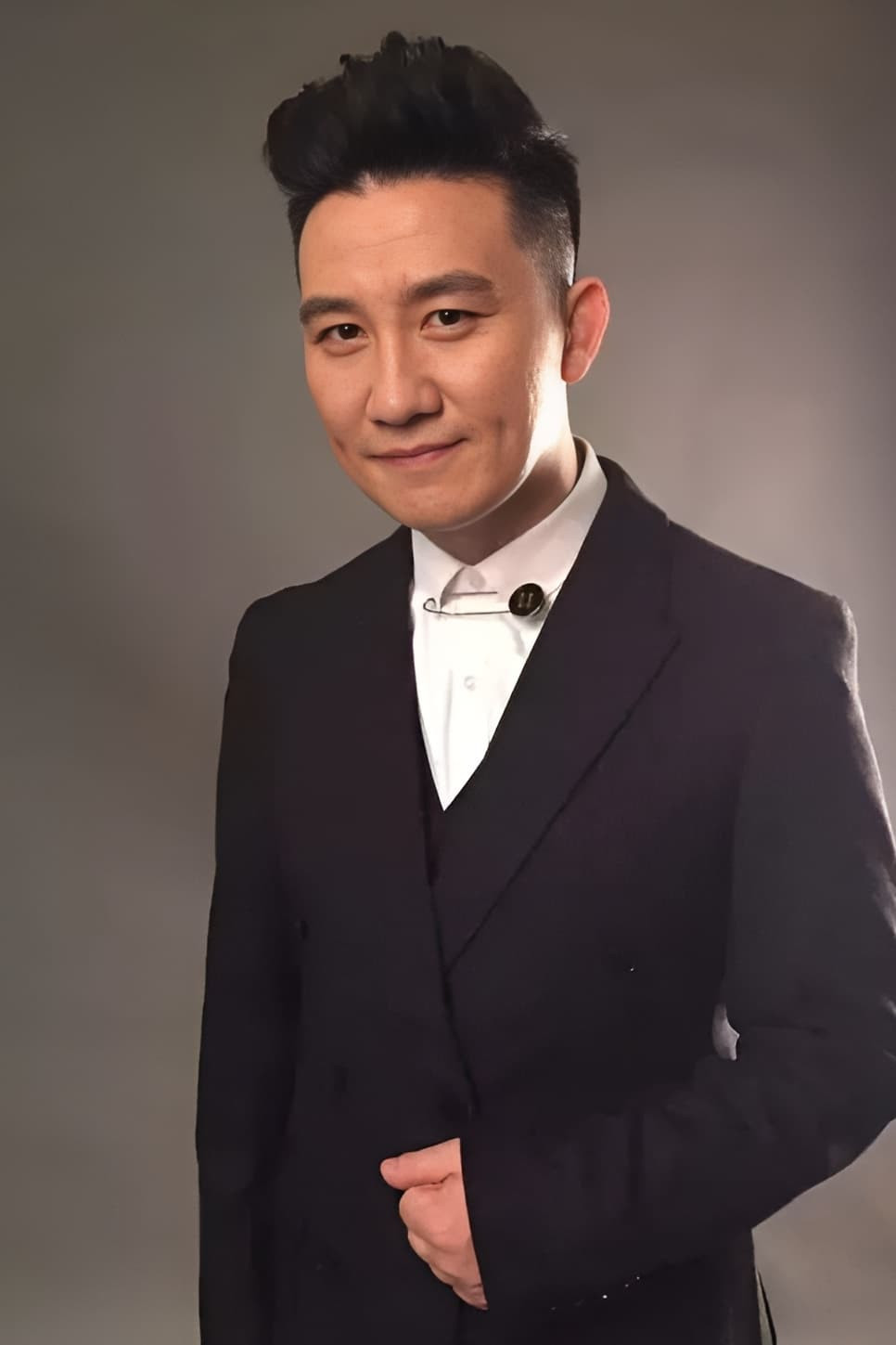 杨树林 as Ex-Chairman in Modern Brother