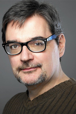 Phoef Sutton as Self in This Is the Inner Sanctum: Making a Universal Mystery Series