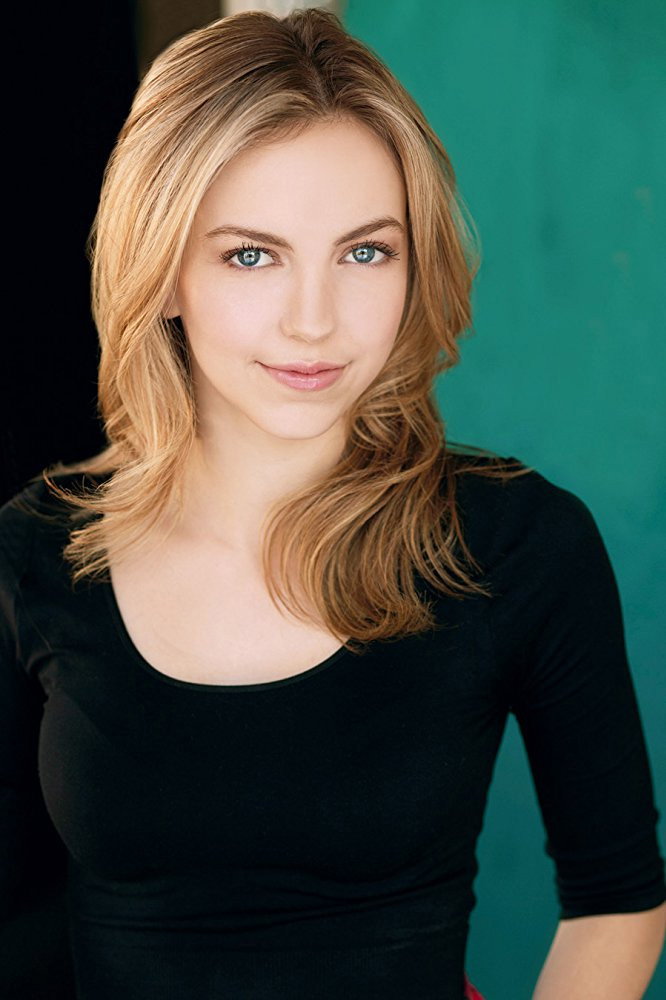 Sydney Scotia as Molly in Frank and Penelope