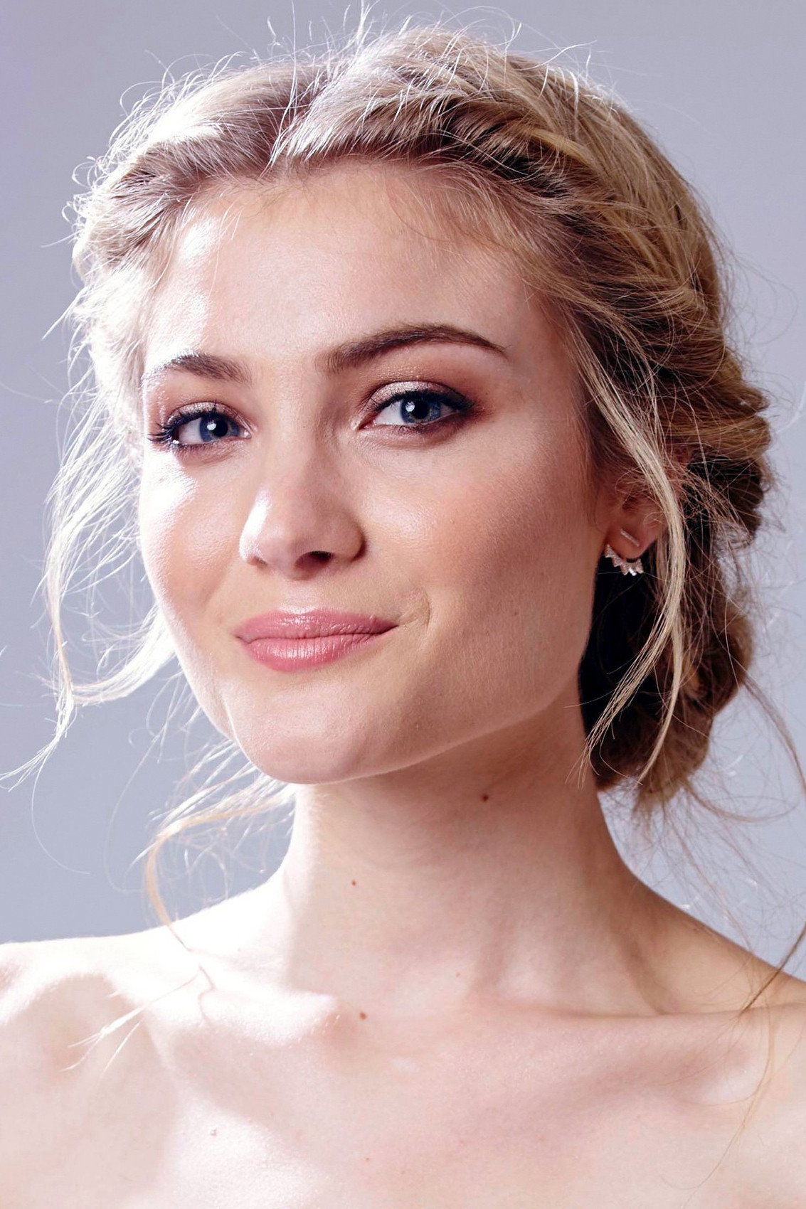 Skyler Samuels as Sharon #3 in Sharon 1.2.3.