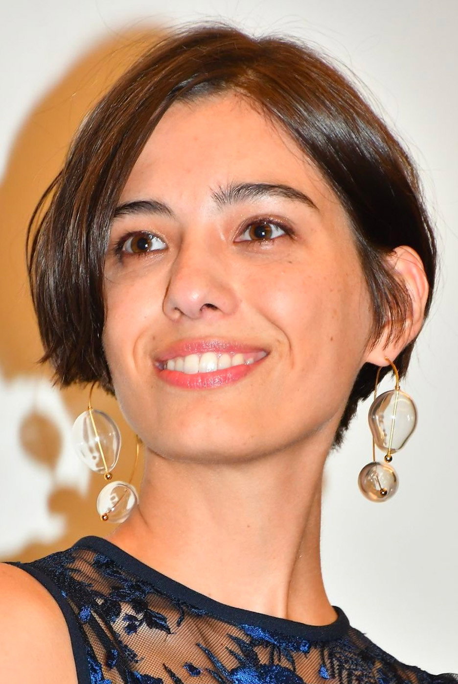 Naomi Sundberg as Eva / Maki in Maki