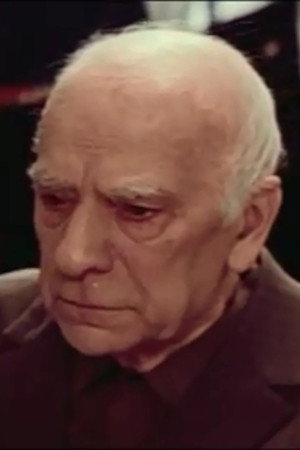 Константин Тягунов as Дмитрий Петрович in Mama Got Married