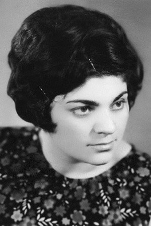 Zərnigar Ağakişiyeva as Rəxşəndə in Men