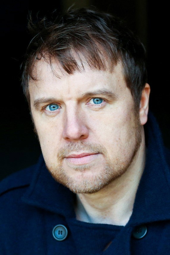 Russell Shaw as D.I. Buckley in Six Years Gone