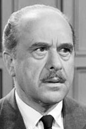 Alex Gerry as Charles Kingston in David Harding, Counterspy
