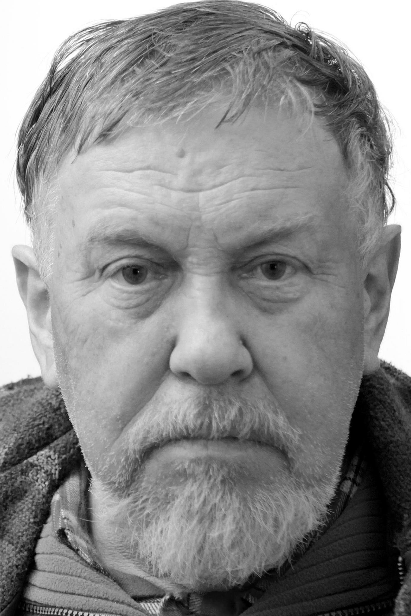 Jerzy Zygmunt Nowak as Doctor in The Man Who Fell to Earth