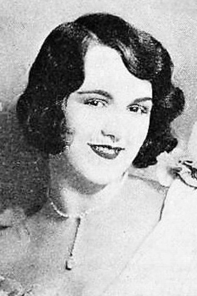 Caryl Lincoln as Diana Cody in Hello Cheyenne!