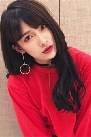 Han Dan as Qing Ying in The Only Girl You Haven't Seen