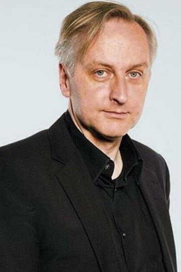 Carlos Gebauer as Anwalt in Das Strafgericht