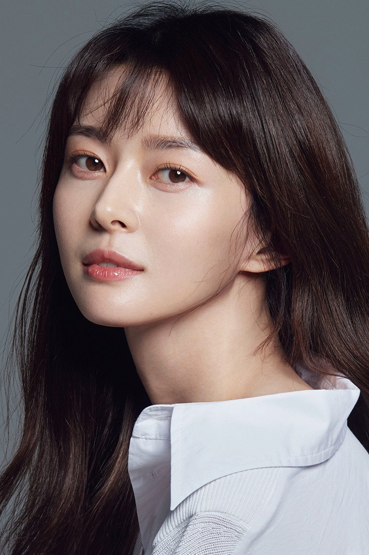 권나라 as Han So-Geum in Doctor Prisoner