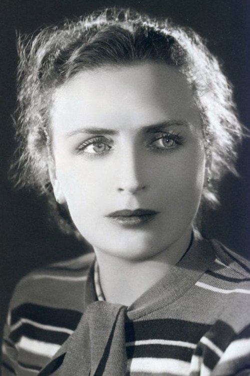 Гарэн Жуковская as Анна Алексеевна Луговая in The Maiden's Spring