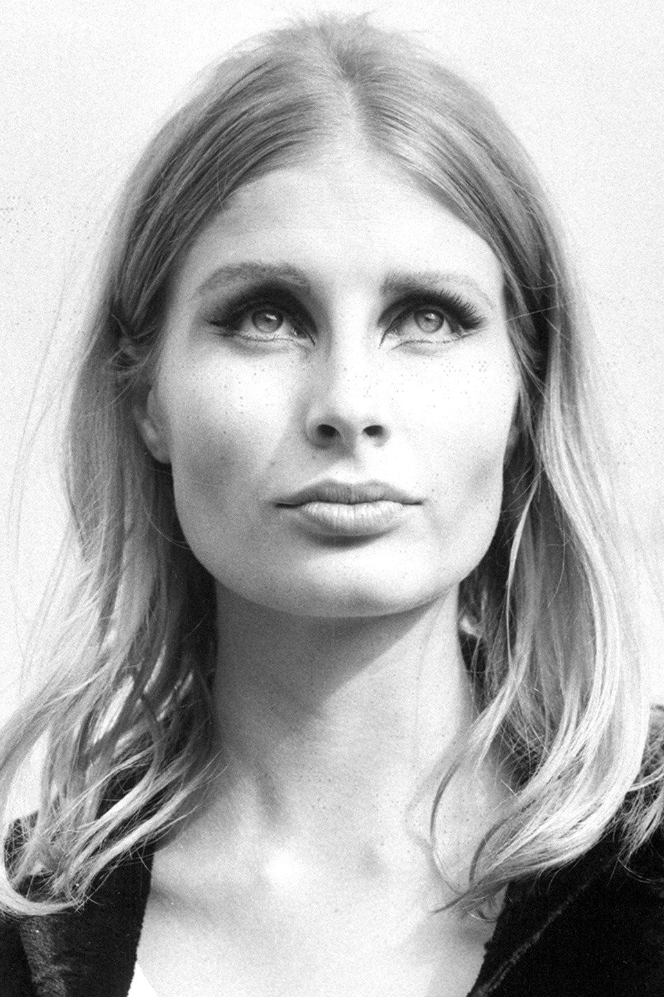 Donna Michelle as Marian in Agent for H.A.R.M.