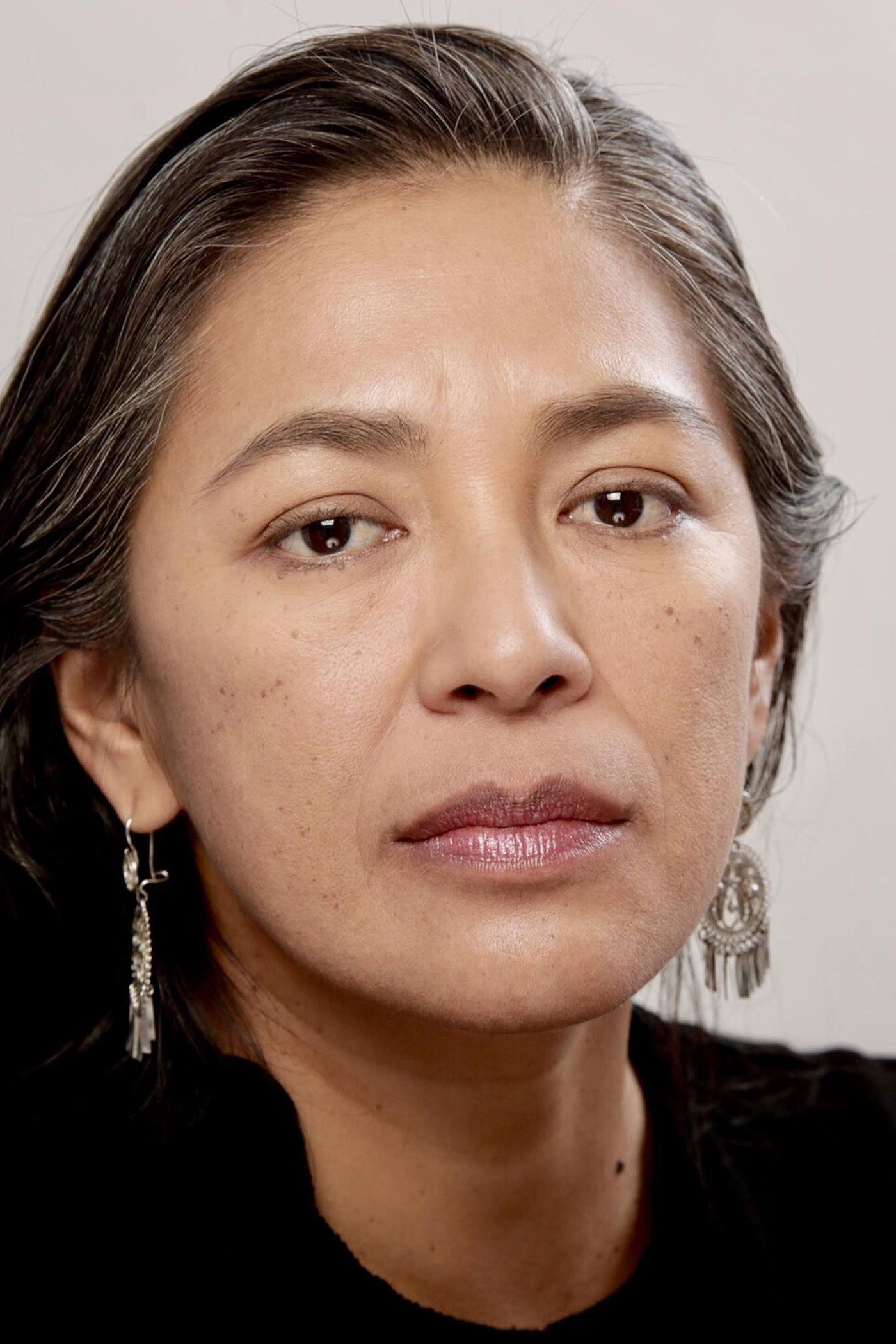 Ángeles Cruz as Sara in Finlandia