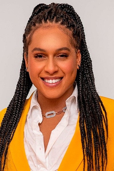 Raquel Virgínia as (voice) in Flesh