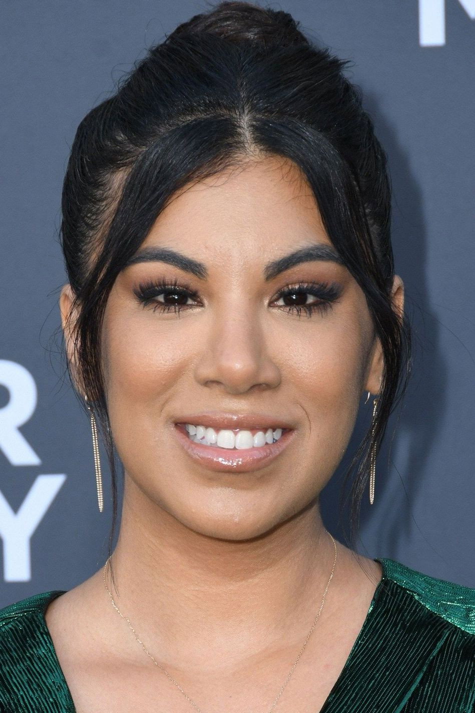 Chrissie Fit as Marty in Women Is Losers