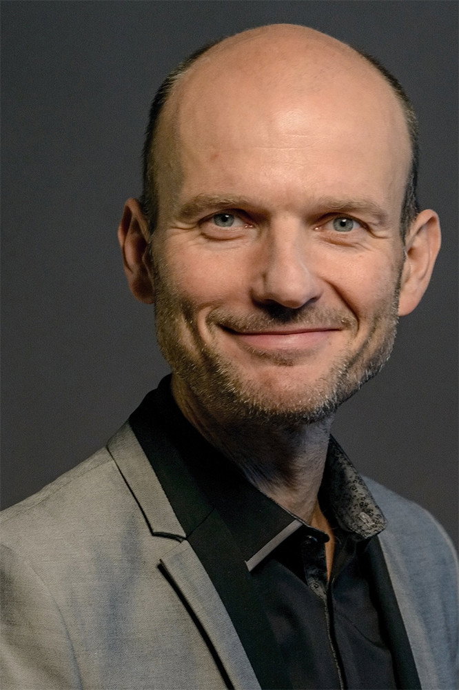 Dalibor Gondík as Host in V karavanu po Slovensku