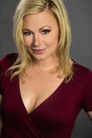 Jessica Cameron as Jenna in The Listing