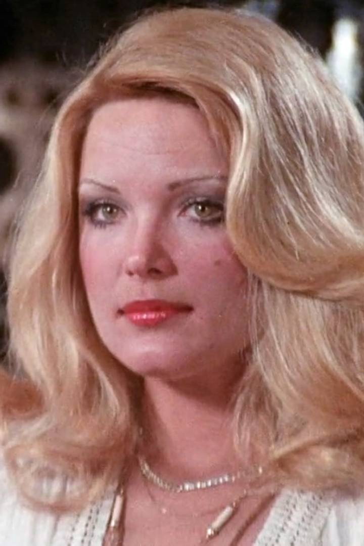 Viju Krem as Linda in Four Play