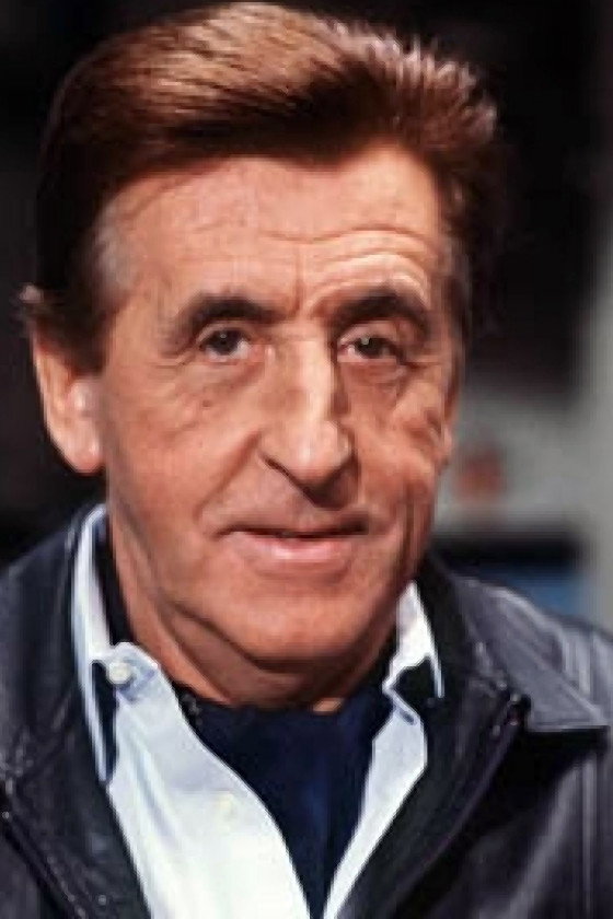 Jean Lefebvre as Lucien Fougasse in Le Gendarme à New-York