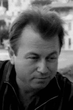Κώστας Μπάκας as Judge in Bullets Don't Come Back