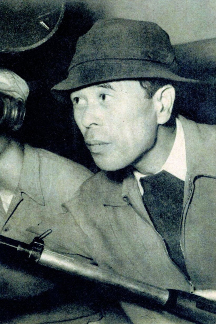 中井朝一 as Self in A. K.
