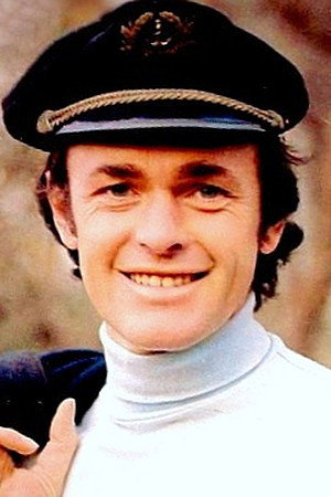 Yves Lefebvre as Lieuville in Graf Luckner