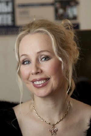 Регина Лялейките as Jelena in Mine