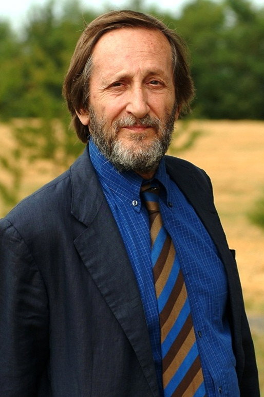 Flavio Bonacci as Bussotti in Love Burns