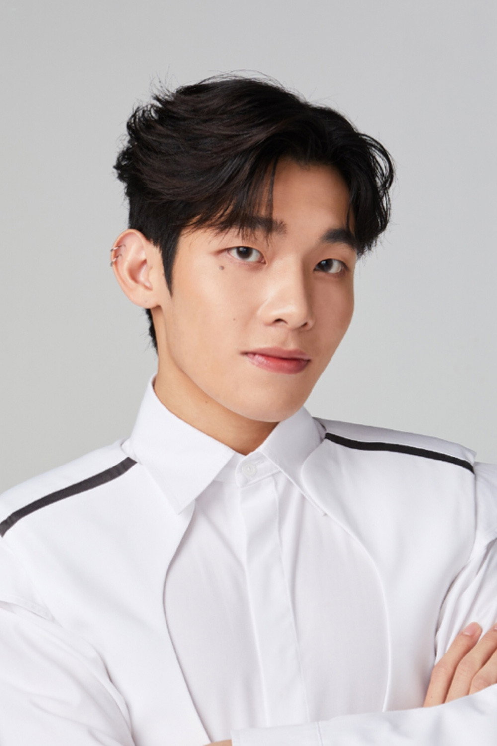 Thanakrit Yingwattanakul as Trainee in 789 Survival