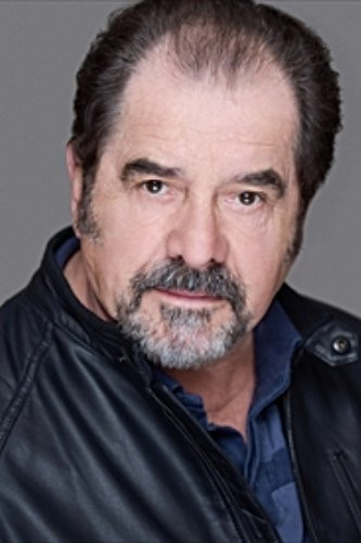 John Orcsik as Ken Bennett in Zoo Family