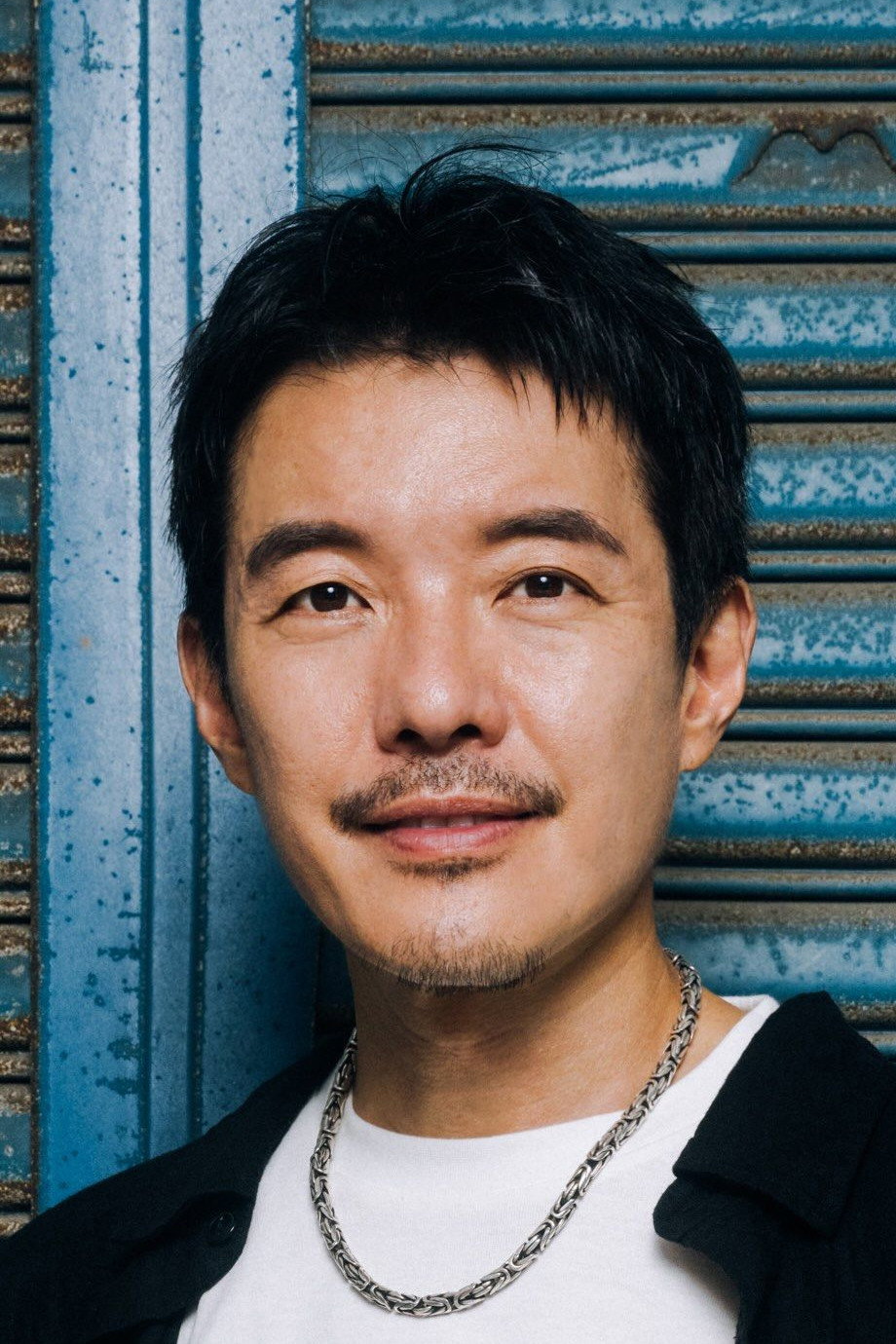 陳如山 as Coffee Shop Owner in A Balloon's Landing