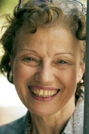 Sihame Haddad as Rose in سكر بنات