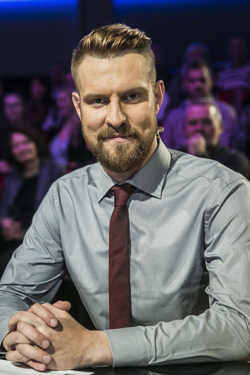Mantas Stonkus as Mantas in I Am A Star