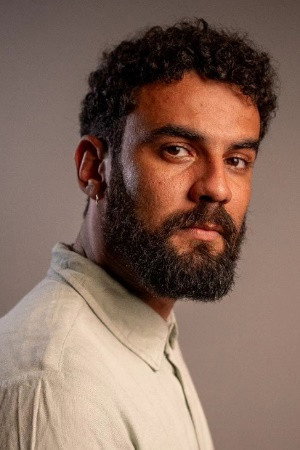 Igor Fortunato as Eleutério in A Fábrica de Sonhos