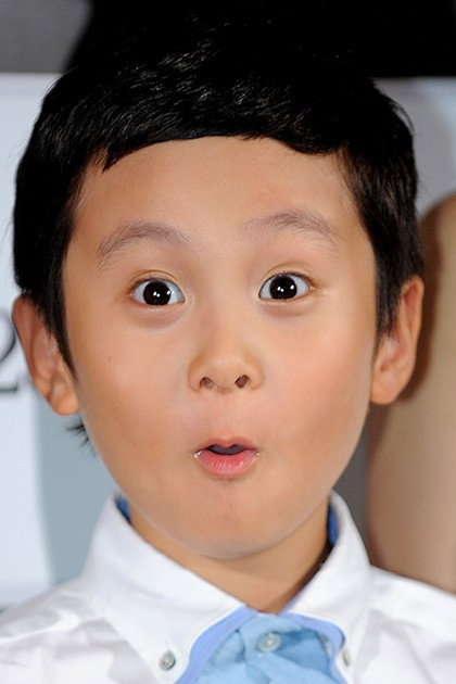 No Kang-min as Heo Yi-rak in Chronicle of a Blood Merchant