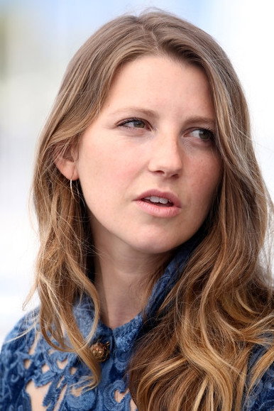 Celine Held as Nikki in Topside