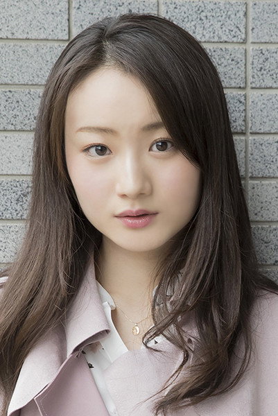 秋月成美 as Kayoko Mori in Chronicle of the After-School Wars