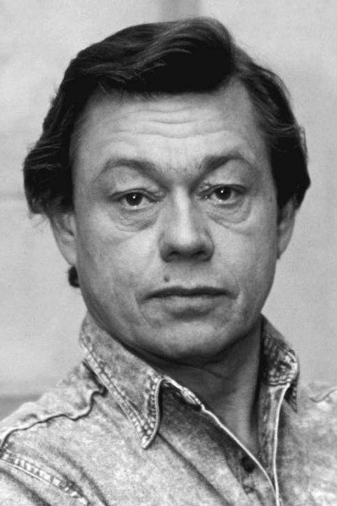 Николай Караченцов as актёр Подколесин in The Twelve Chairs