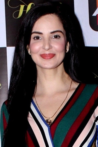 Rukhsar Rehman as Sameer's psychiatrist in Love Games