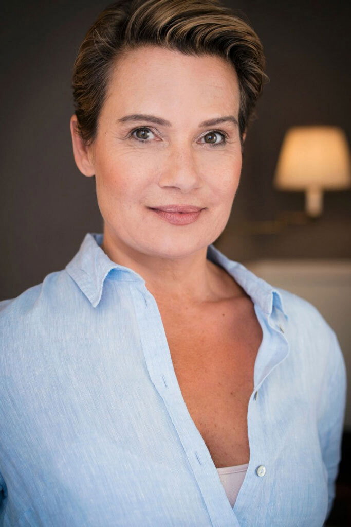 Jenny Jürgens as Andrea in Paare