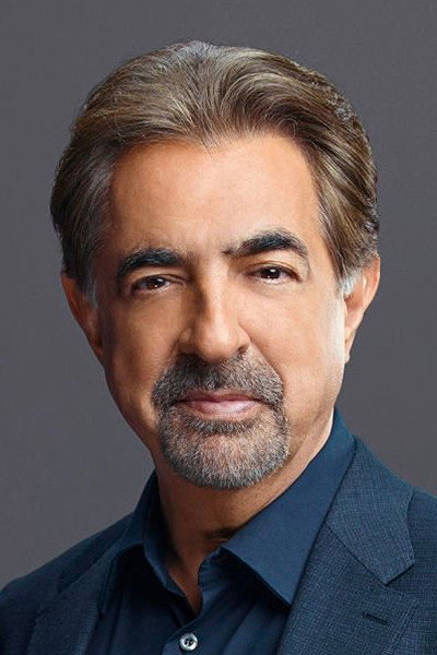 Joe Mantegna as Mike (segment "Club Soda") in Stories USA