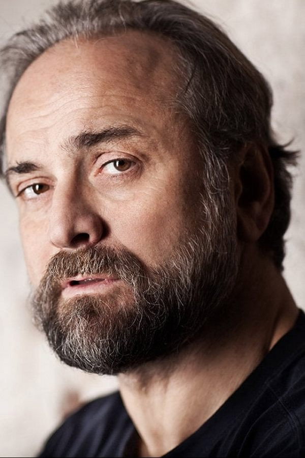 Massimo Popolizio as Corrado Lembo in Sara - Woman in the Shadows