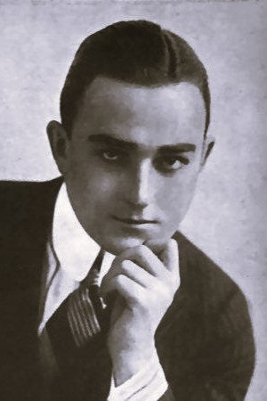 William Courtleigh Jr. as Warren Reynolds in The Rainbow Princess