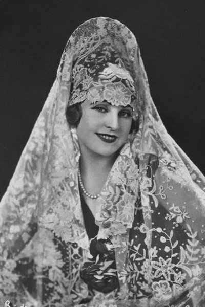 Olga Belajeff as Estella, Miss Havisham's foster daughter in Great Expectations