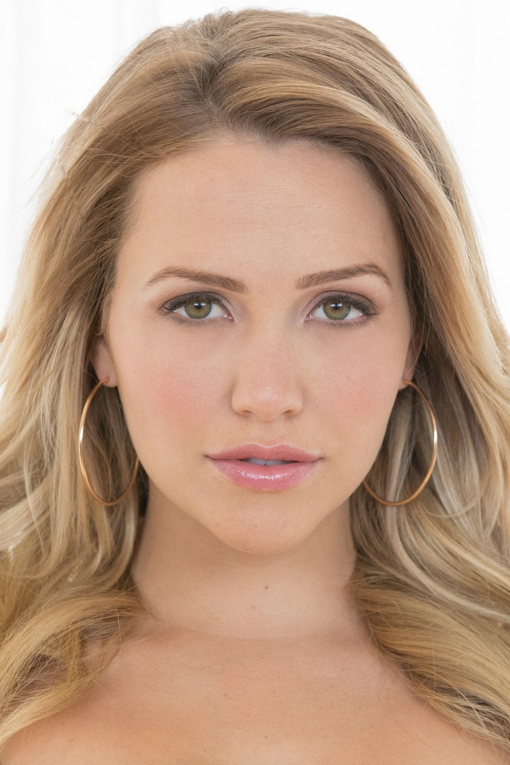 Mia Malkova as Diane in Climax