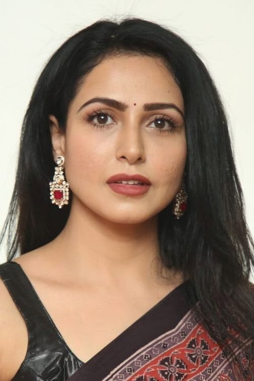 Nandini Rai as Nandini in Gaalivaana