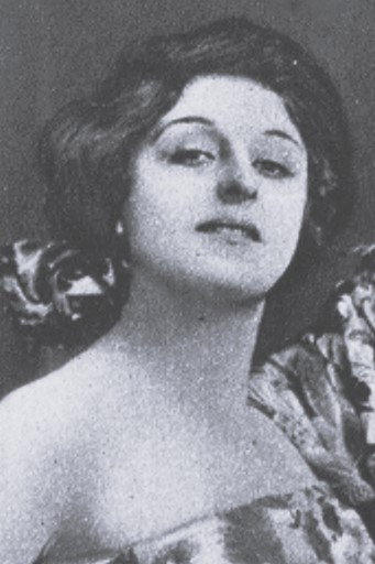 Grace Carlyle as Adele Shelby in Bringing Up Betty