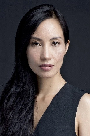 Tran Nu Yen Khe as Lili in I Come with the Rain